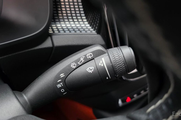 2021 Volvo XC40 с пробегом 62 978 км