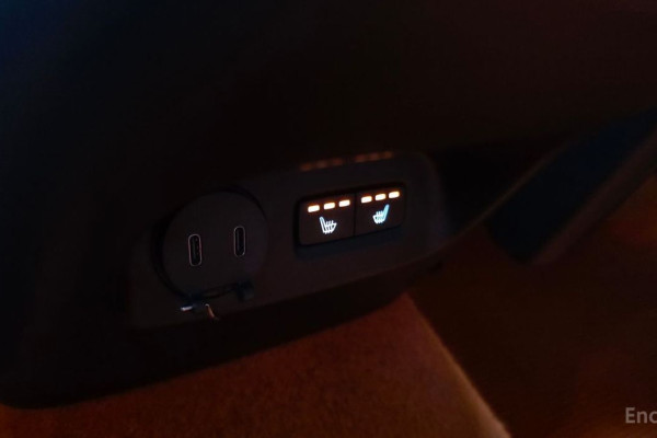 2021 Volvo XC40 с пробегом 62 978 км