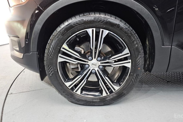 2019 Volvo XC40 с пробегом 50 521 км