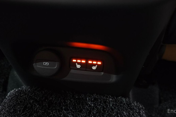 2020 Volvo XC40 с пробегом 14 641 км