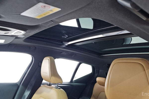 2019 Volvo XC40 с пробегом 50 521 км