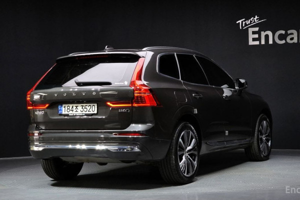 2022 Volvo XC60 с пробегом 74 312 км