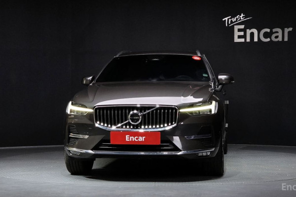 2022 Volvo XC60 с пробегом 74 312 км