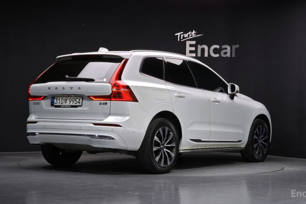 2023 Volvo XC60 с пробегом 40 455 км