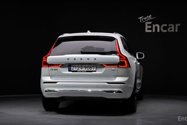 2023 Volvo XC60 с пробегом 38 272 км