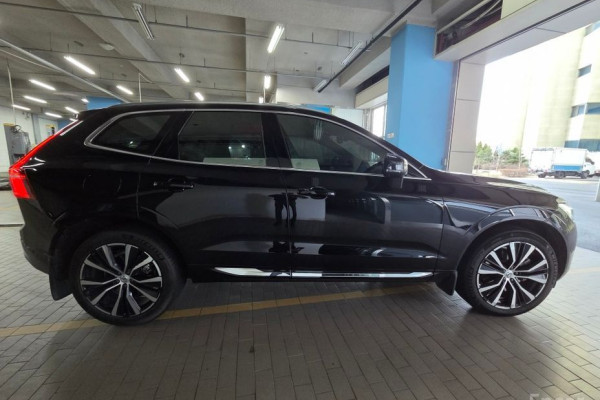 2023 Volvo XC60 с пробегом 23 850 км