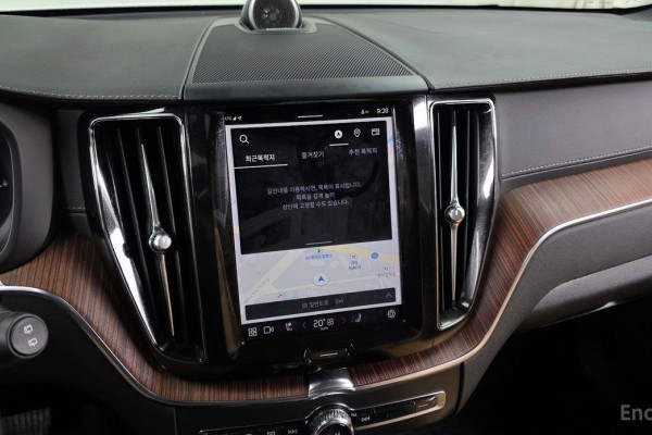 2023 Volvo XC60 с пробегом 38 272 км