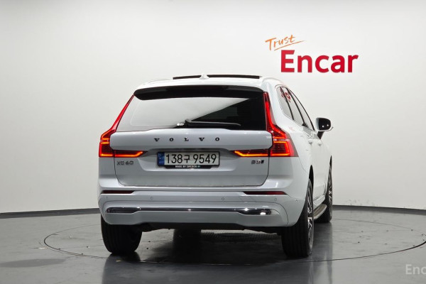 2022 Volvo XC60 с пробегом 22 102 км