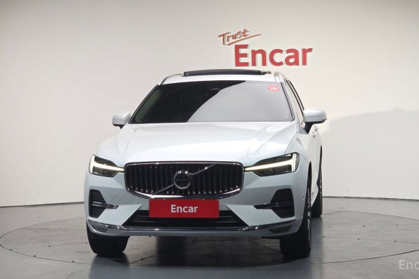 2022 Volvo XC60 с пробегом 71 772 км