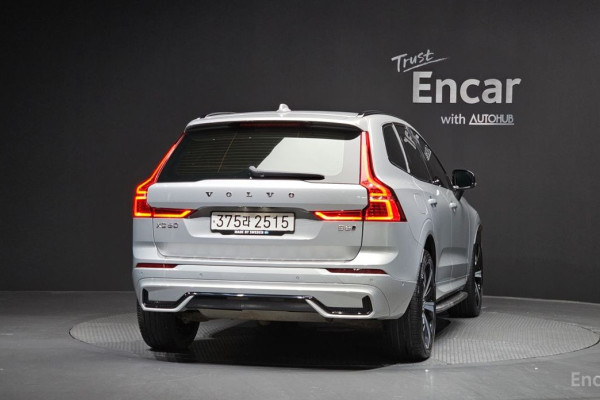 2022 Volvo XC60 с пробегом 70 728 км
