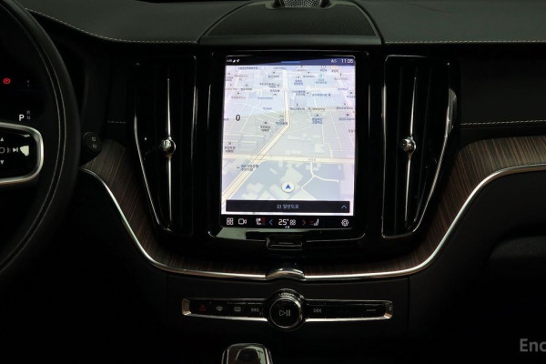 2022 Volvo XC60 с пробегом 22 102 км