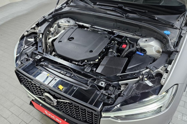 2022 Volvo XC60 с пробегом 70 728 км