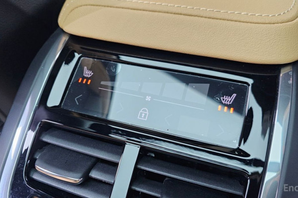 2022 Volvo XC60 с пробегом 41 119 км