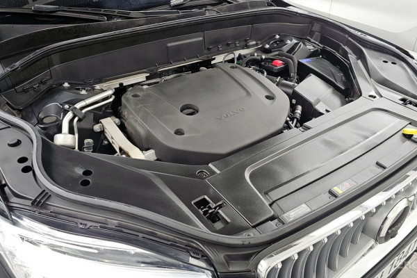 2023 Volvo XC90 с пробегом 48 822 км