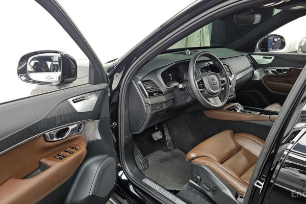 2023 Volvo XC90 с пробегом 48 822 км