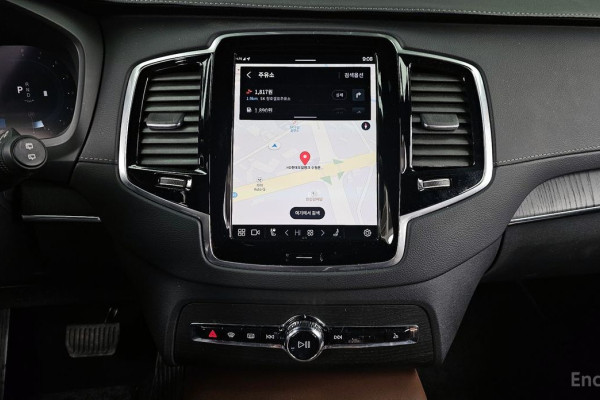 2023 Volvo XC90 с пробегом 48 822 км