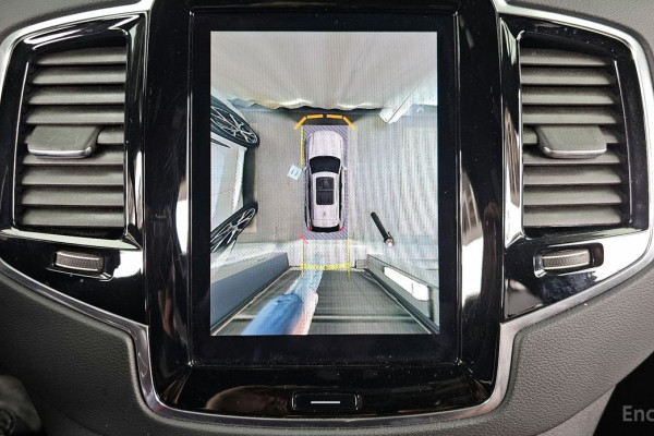 2023 Volvo XC90 с пробегом 48 822 км