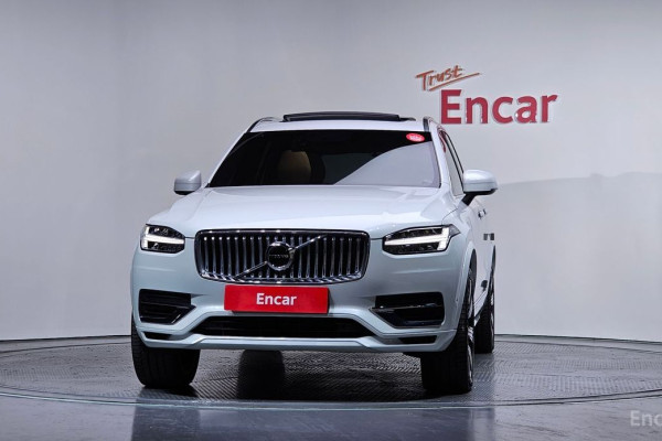 2022 Volvo XC90 с пробегом 30 027 км