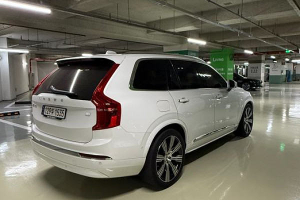 2022 Volvo XC90 с пробегом 46 000 км