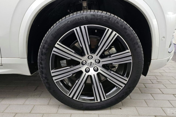 2022 Volvo XC90 с пробегом 30 027 км