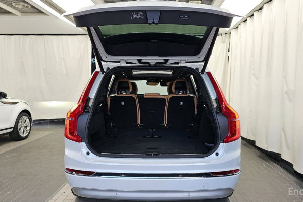 2022 Volvo XC90 с пробегом 30 027 км