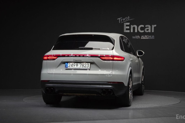 2023 Porsche Cayenne с пробегом 55 135 км