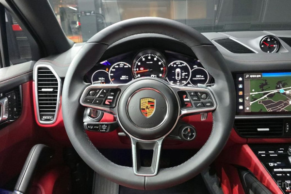 2023 Porsche Cayenne с пробегом 5 581 км