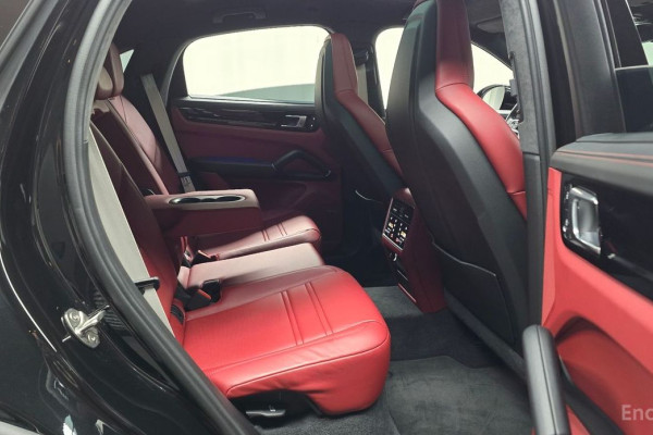 2023 Porsche Cayenne с пробегом 44 193 км