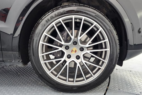 2022 Porsche Cayenne с пробегом 86 744 км