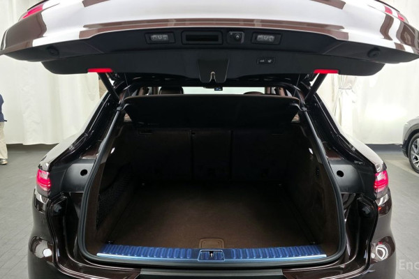 2023 Porsche Cayenne с пробегом 17 898 км