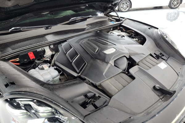 2022 Porsche Cayenne с пробегом 86 744 км