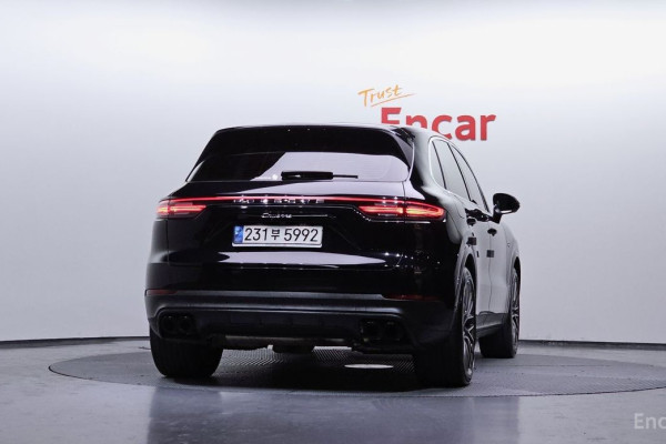 2022 Porsche Cayenne с пробегом 54 266 км