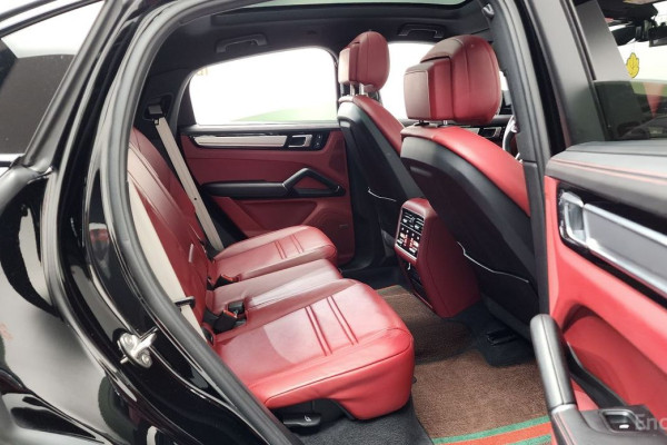 2022 Porsche Cayenne с пробегом 86 744 км