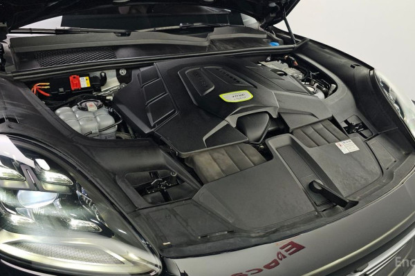 2022 Porsche Cayenne с пробегом 54 266 км