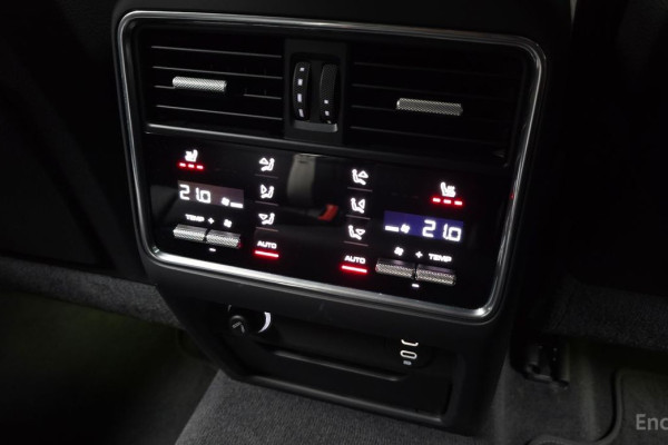 2023 Porsche Cayenne с пробегом 22 430 км