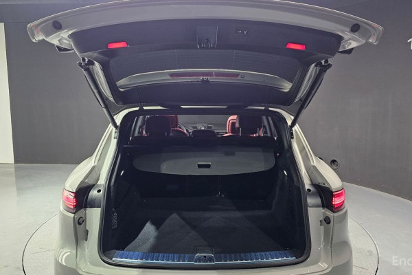 2023 Porsche Cayenne с пробегом 20 797 км