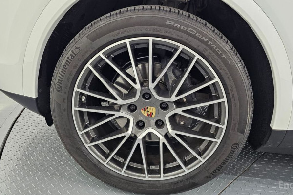 2023 Porsche Cayenne с пробегом 15 491 км