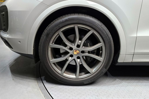 2023 Porsche Cayenne с пробегом 14 724 км