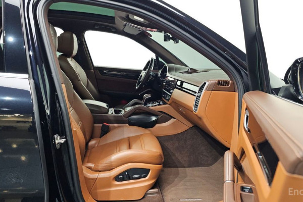 2022 Porsche Cayenne с пробегом 54 266 км