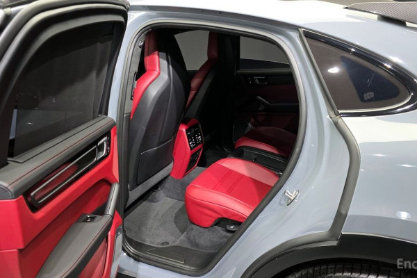 2022 Porsche Cayenne с пробегом 43 578 км