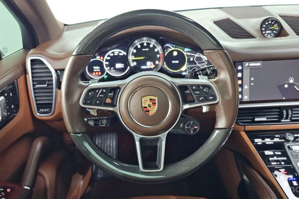 2022 Porsche Cayenne с пробегом 54 266 км