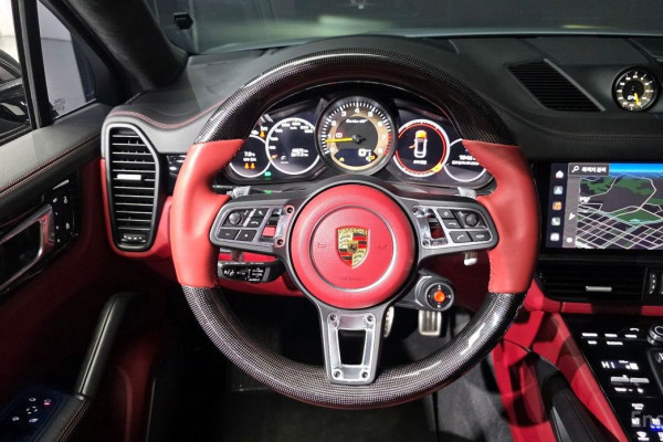 2022 Porsche Cayenne с пробегом 43 578 км