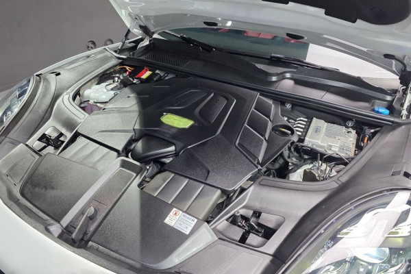 2022 Porsche Cayenne с пробегом 18 676 км