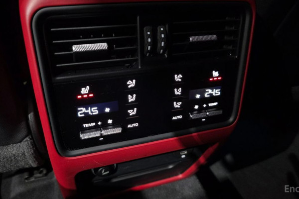 2022 Porsche Cayenne с пробегом 43 578 км