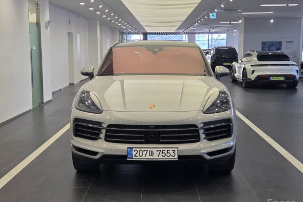 2022 Porsche Cayenne с пробегом 11 990 км