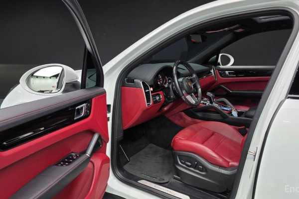 2022 Porsche Cayenne с пробегом 18 676 км