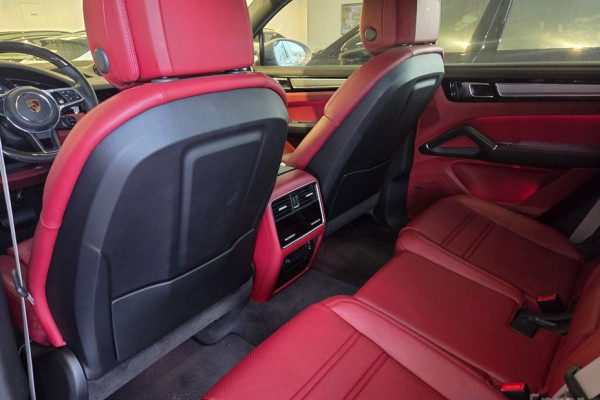 2022 Porsche Cayenne с пробегом 11 990 км