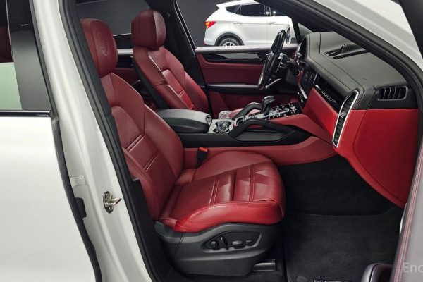 2022 Porsche Cayenne с пробегом 70 965 км