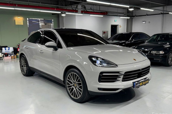 2022 Porsche Cayenne с пробегом 45 109 км
