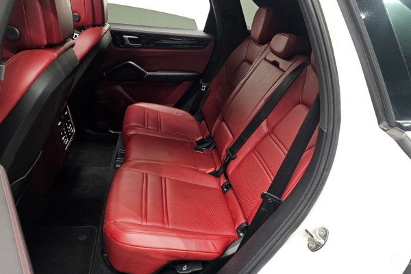 2022 Porsche Cayenne с пробегом 70 965 км